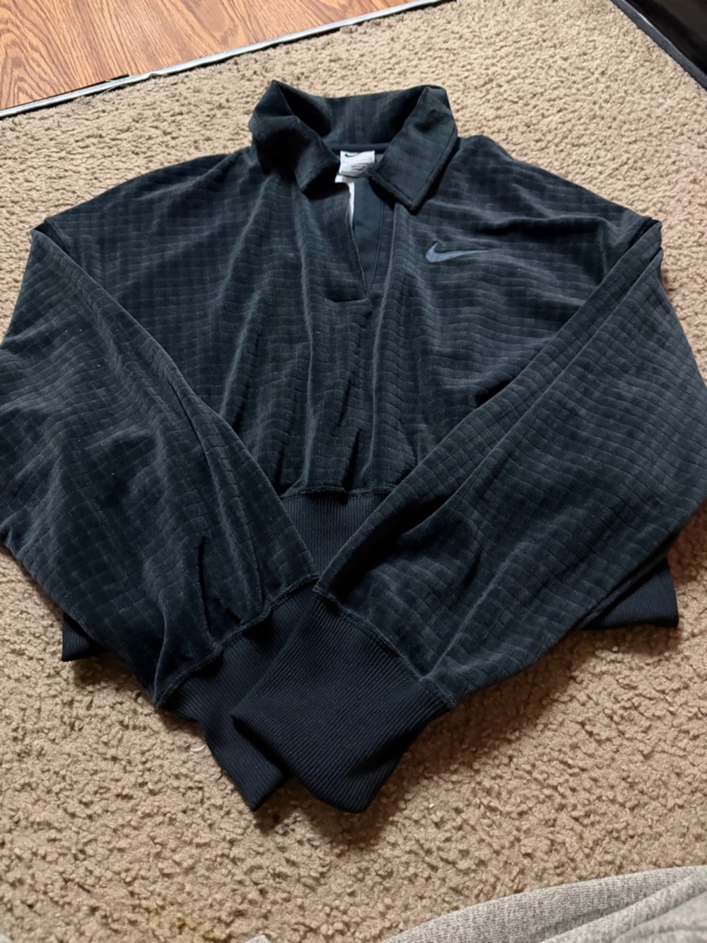 Nike Men's Black Crewneck Quarter-Zip Pullover